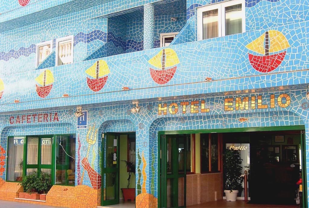 Punta Umbría Hotel Emilio מראה חיצוני תמונה