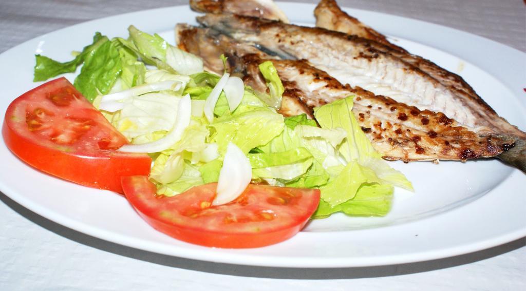 Punta Umbría Hotel Emilio מראה חיצוני תמונה